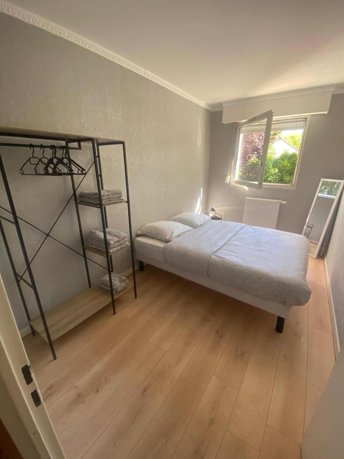 Evry Moon Apartment 70M2 Spacious And Bright Courcouronnes Luaran gambar